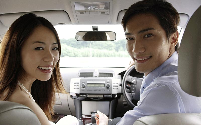 カーリースは名義変更できる？契約者以外の人も運転してよいの？