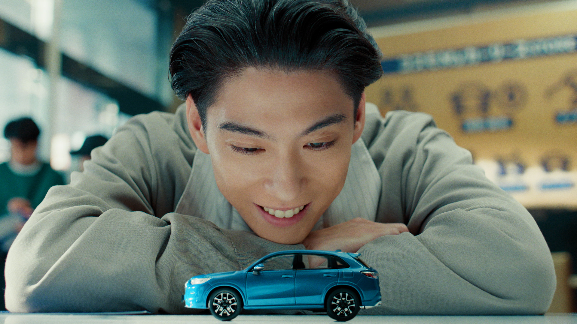 コスモMyカーリース 「クルマから自由になる」篇